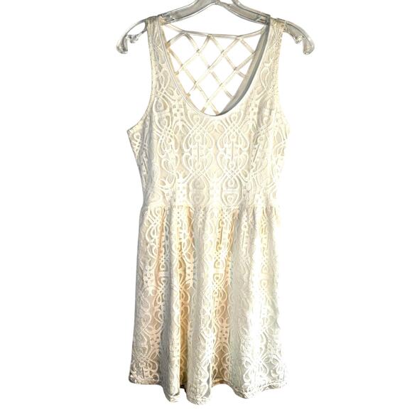 Pinky Dresses & Skirts - Pinky Women's Dress Medium M White Sleeveless Criss Cross Back Misses Size 8 10